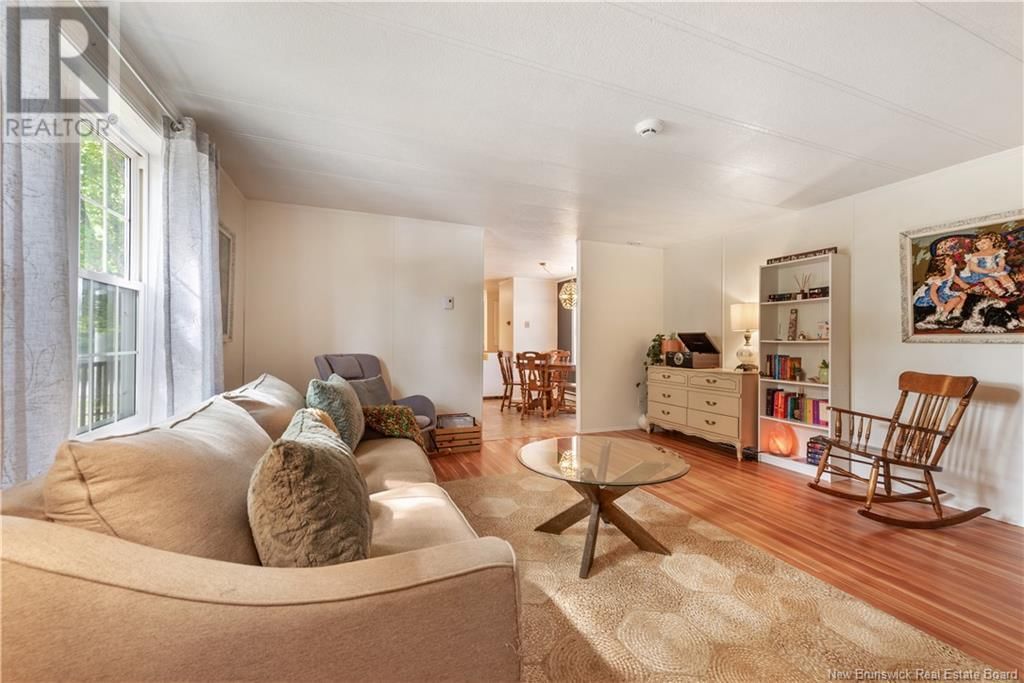 1 HERON STREET Image 16