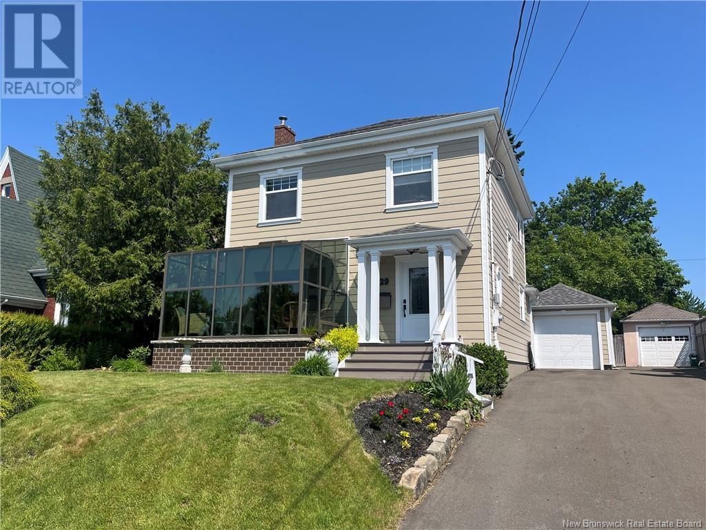 29 HILLCREST DRIVE Image 1