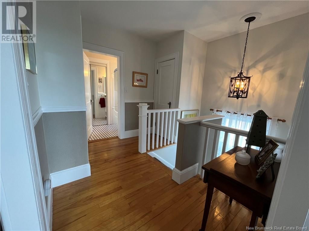 29 HILLCREST DRIVE Image 21