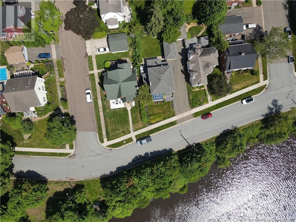 29 HILLCREST DRIVE Image 43
