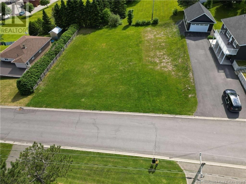133 Hennigar Street, Grand-Sault/Grand Falls, New Brunswick E3Y 1B3