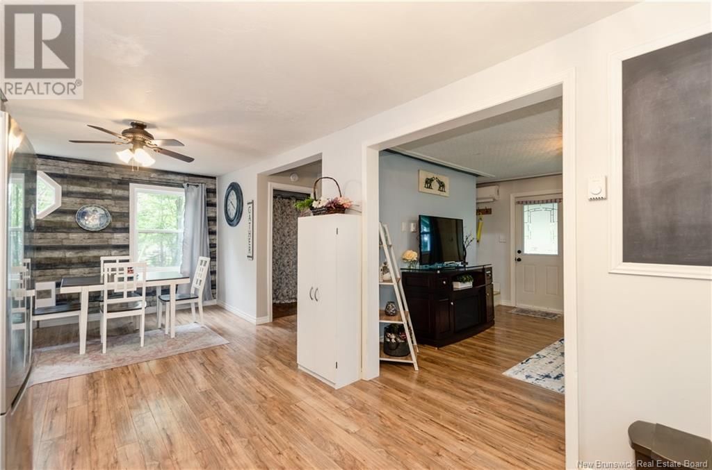 636 SANATORIUM ROAD Image 15