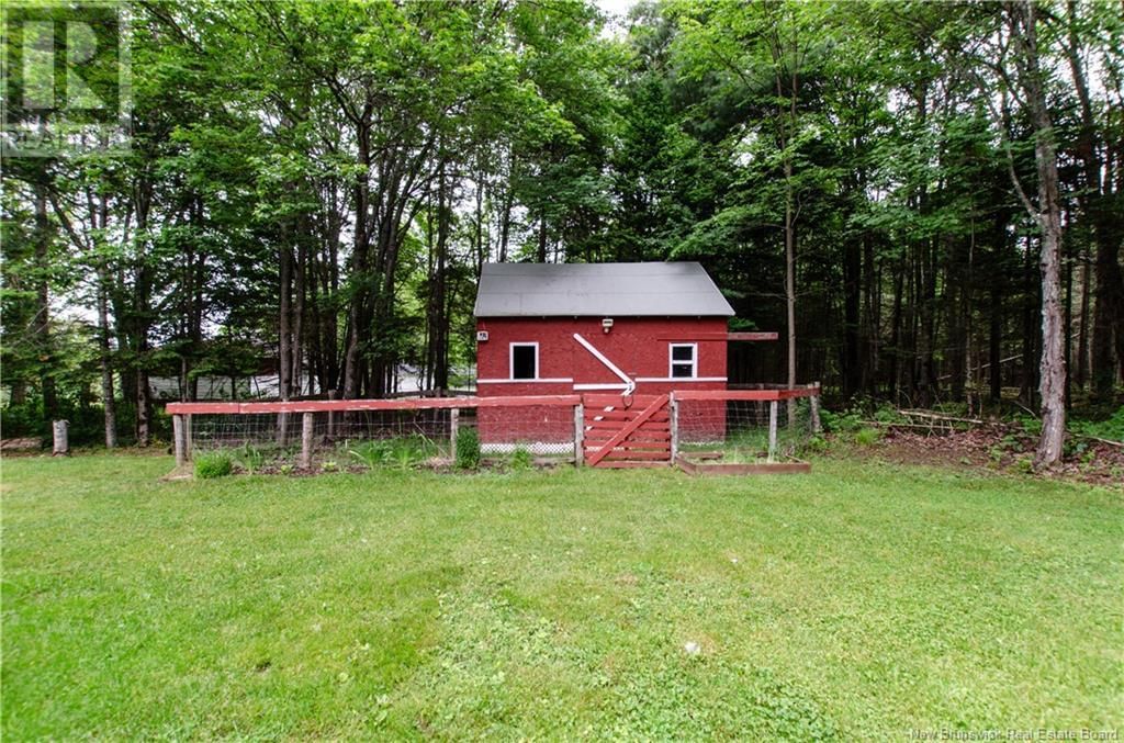 636 SANATORIUM ROAD Image 45