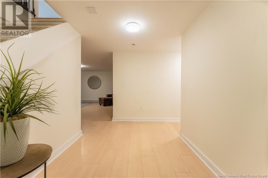 27 CHARLOTTE STREET Image 39