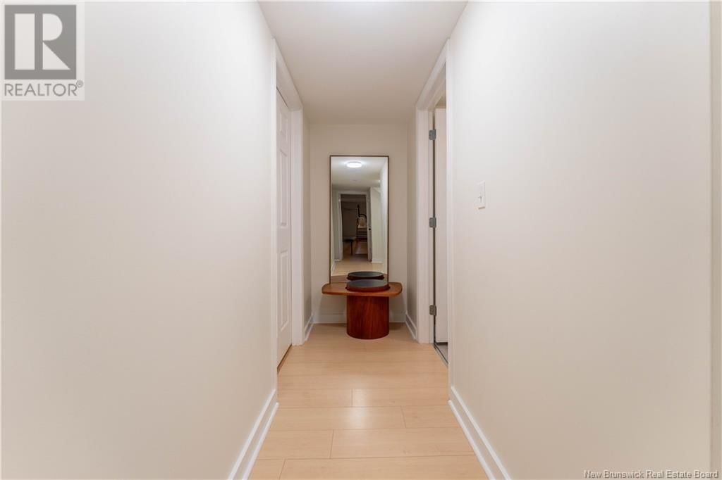 27 CHARLOTTE STREET Image 48