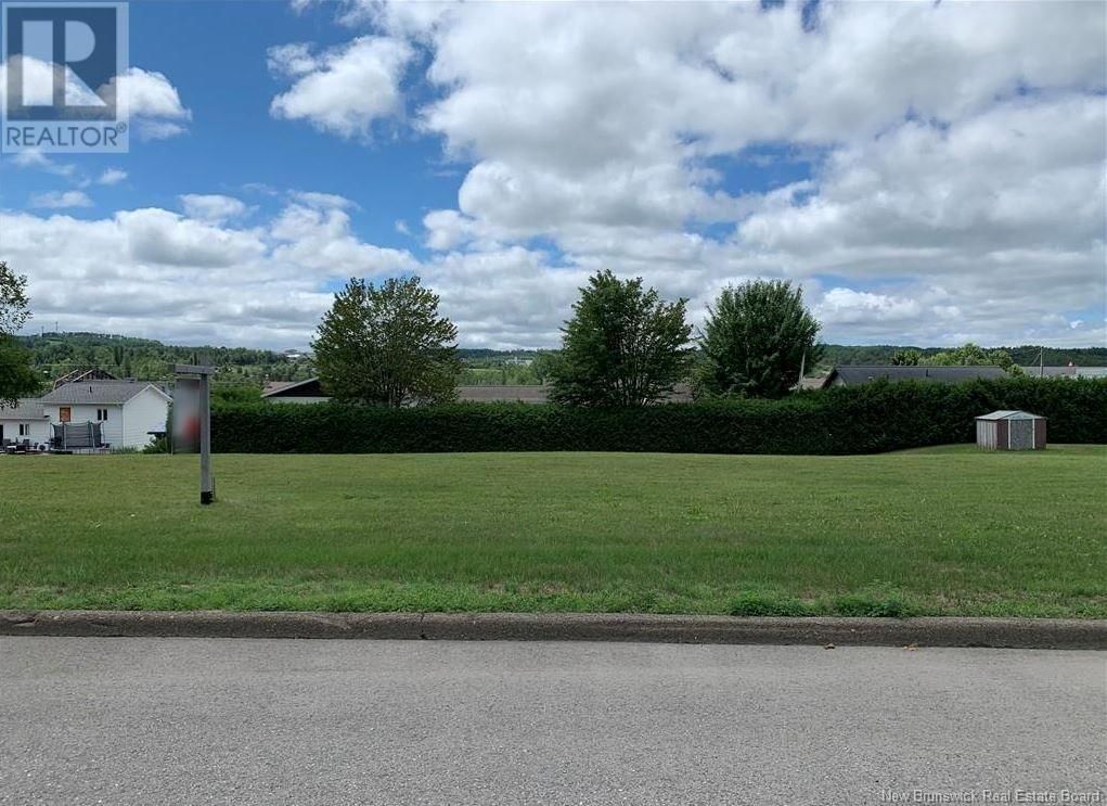 51 rue Dominique rue, Grand-Sault/Grand Falls, New Brunswick E3Y 1A2