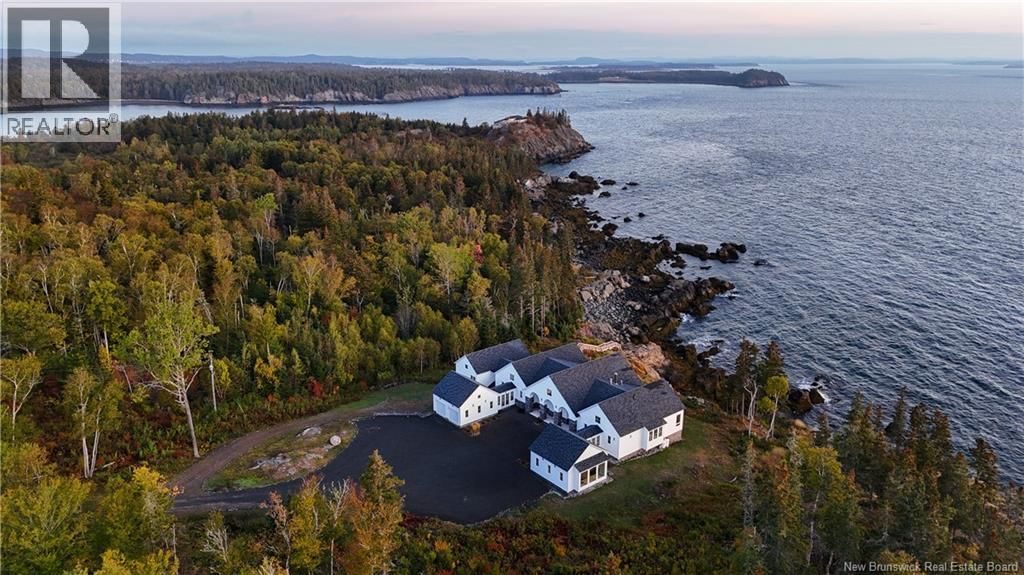 868 Fundy Drive, Wilsons Beach, New Brunswick E5E 1X5