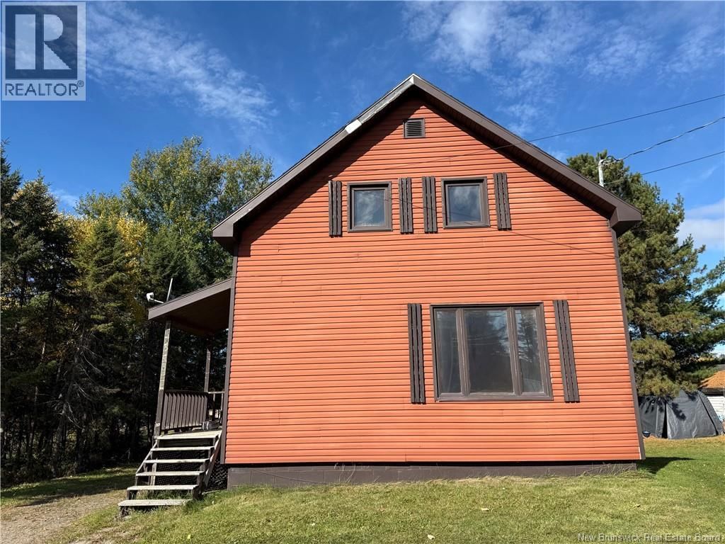 348 St-Jean Street, Saint-Léonard, New Brunswick E7E 2B6