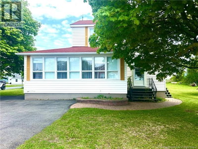 294 J.D Gauthier Boulevard | Shippagan New Brunswick | Slide Image Two