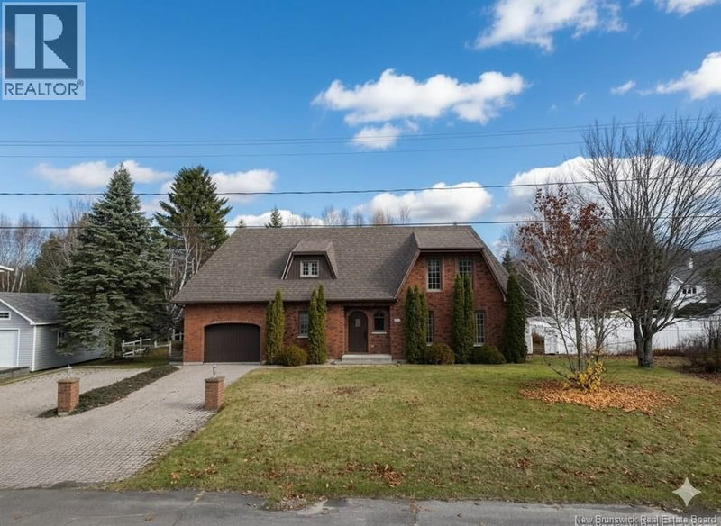 24 Paquin Street Saint-Jacques New Brunswick, E7B 1V4 - 5 Bedrooms Home For Sale