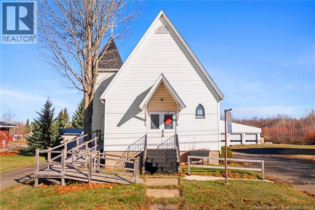 69 King Street, Grand Lake, New Brunswick E4A 2J1