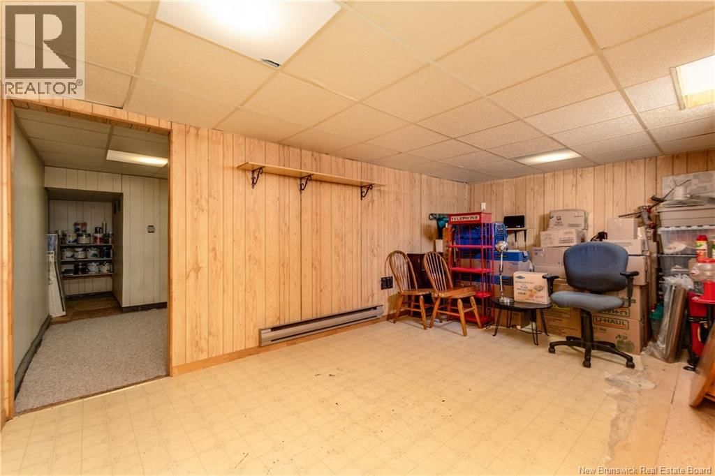 196 WAVERLEY AVENUE Image 22