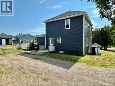 635 Main Street | Beaver Harbour New Brunswick | Slide Image Four