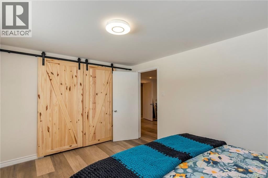 5 MUNROE STREET Image 27