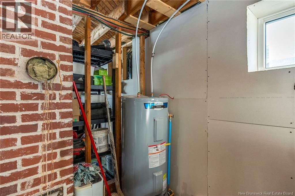 5 MUNROE STREET Image 32