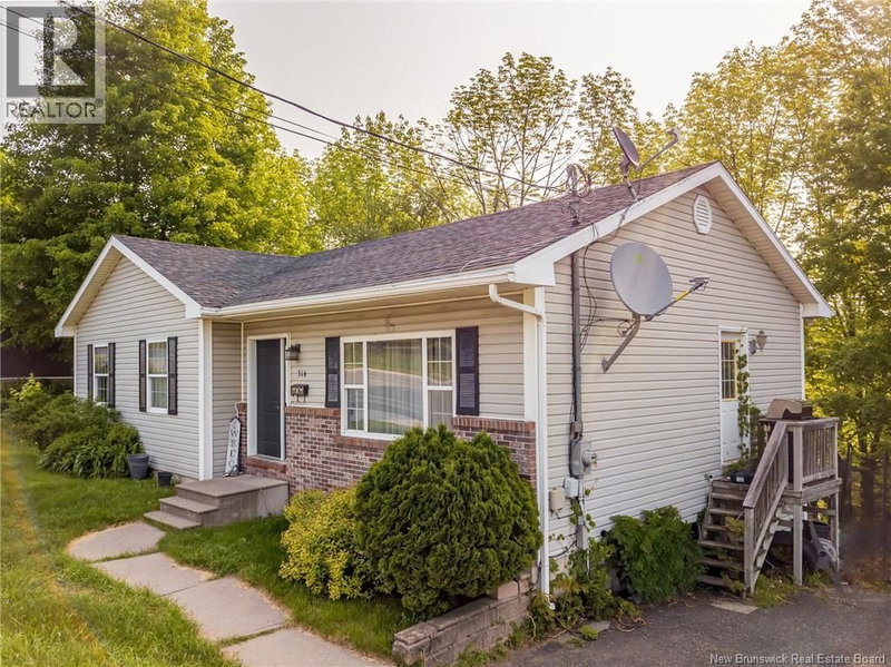 316 Milltown Boulevard St. Stephen New Brunswick, E3L 1H9 - 4 Bedrooms Waterfront Home For sale