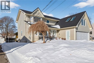 141 Gaspe Street | Dieppe New Brunswick | Slide Image Two