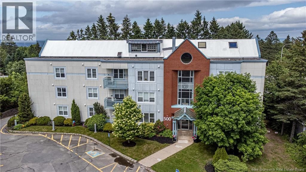 500 Venus Court, Fredericton, New Brunswick E3B 3A9