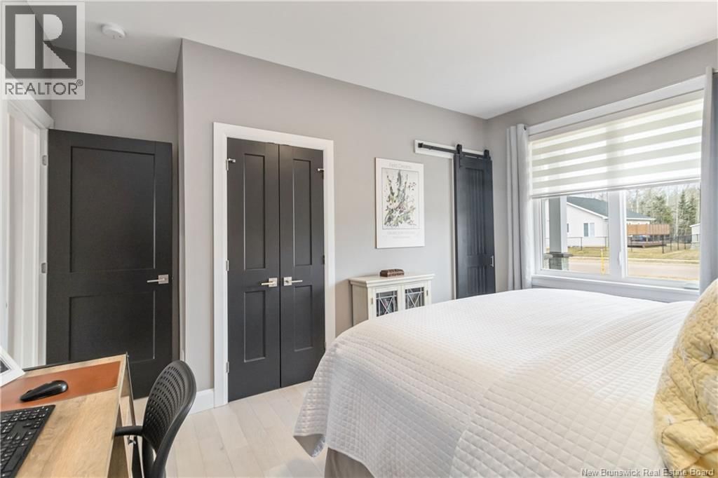 96 BLACKSTONE DRIVE Image 38