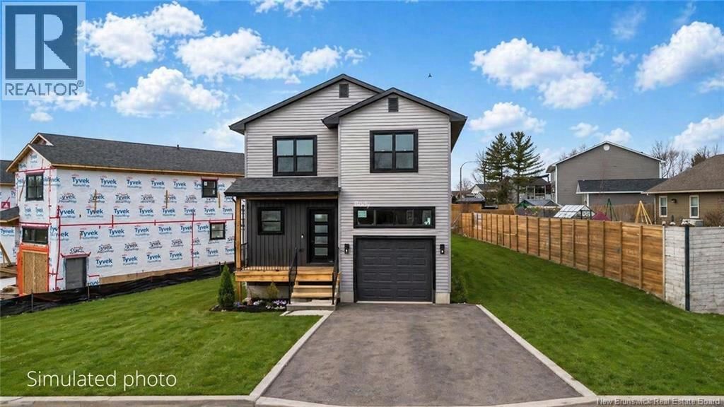 7 Brizley Street, Oromocto, New Brunswick E2V 4R1