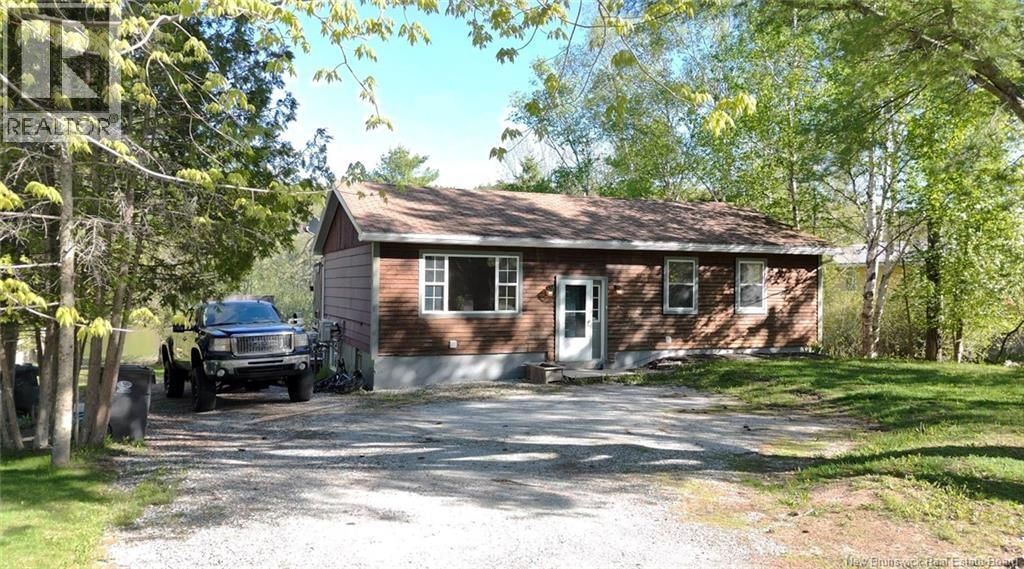 55 Randall Drive, Hampton, New Brunswick E5N 6A4