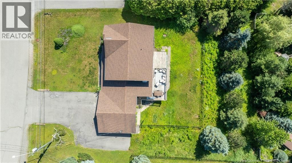 8 BLANCHARD LANE Image 28