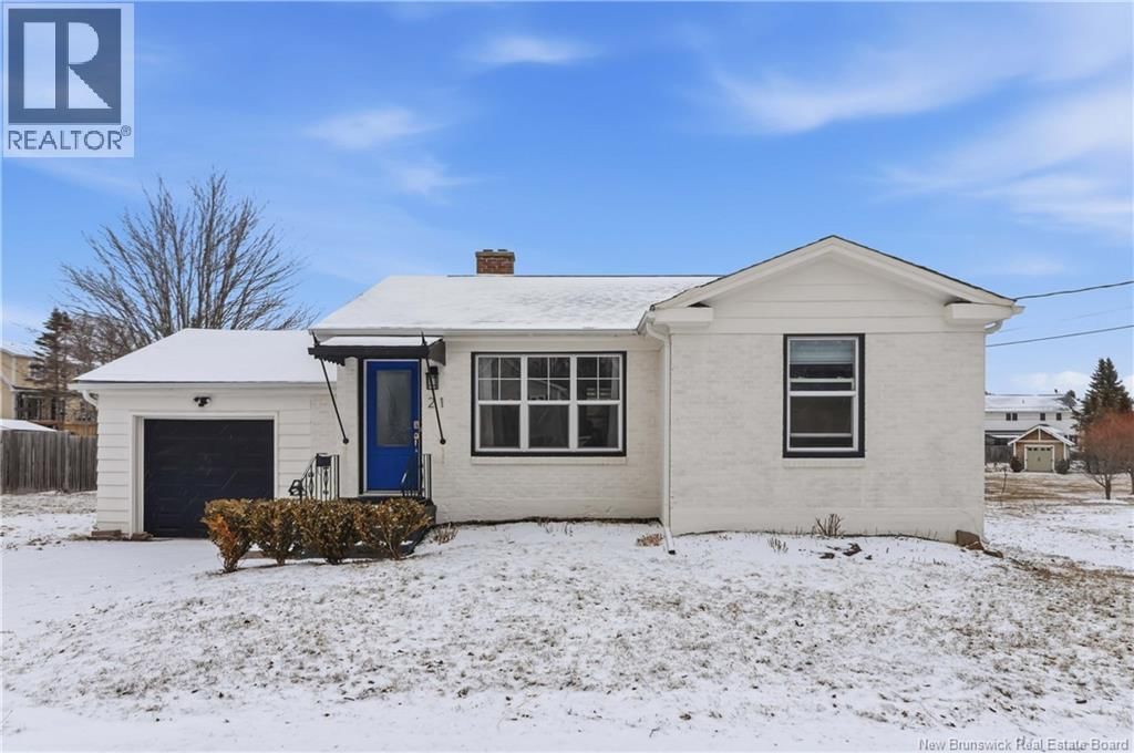 21 KENMORE DRIVE Image 1