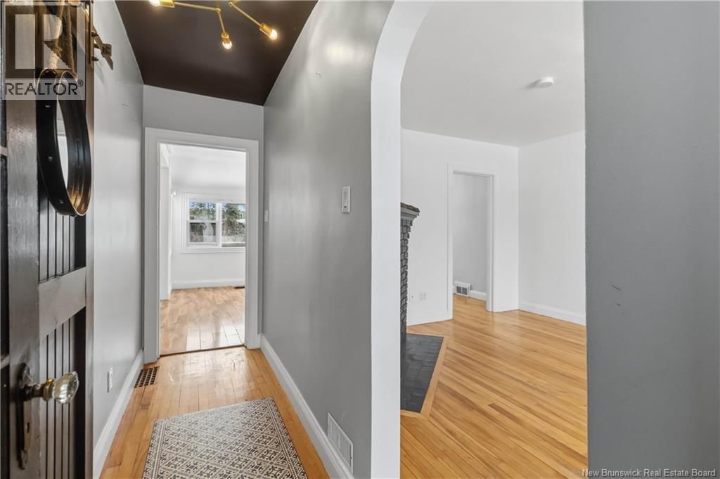 21 KENMORE DRIVE Image 13