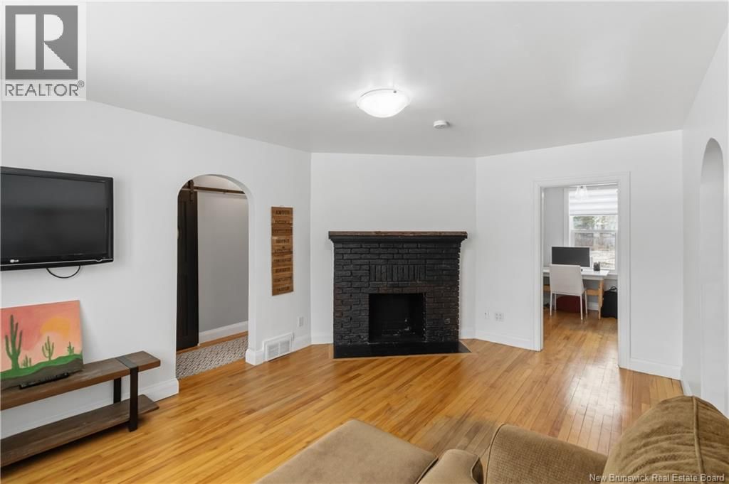 21 KENMORE DRIVE Image 17