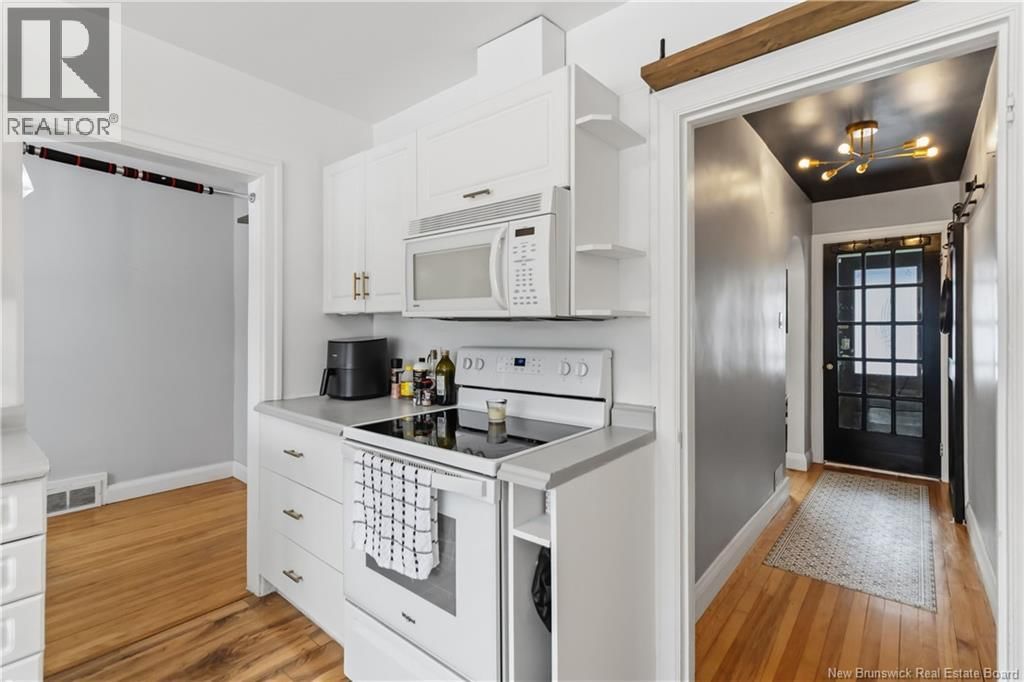 21 KENMORE DRIVE Image 23