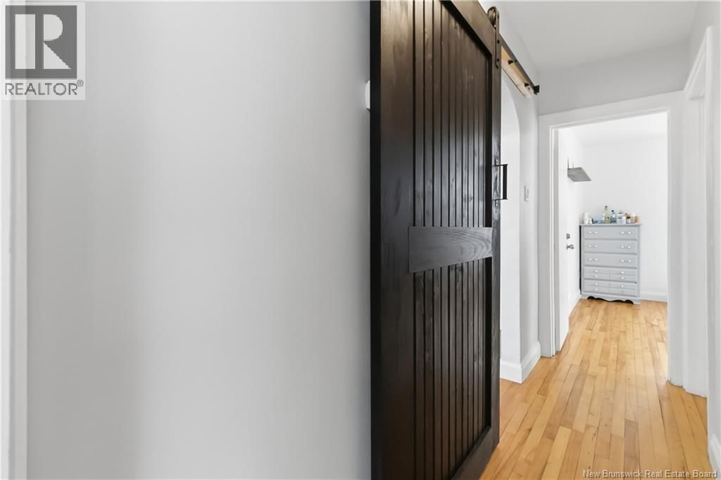 21 KENMORE DRIVE Image 25