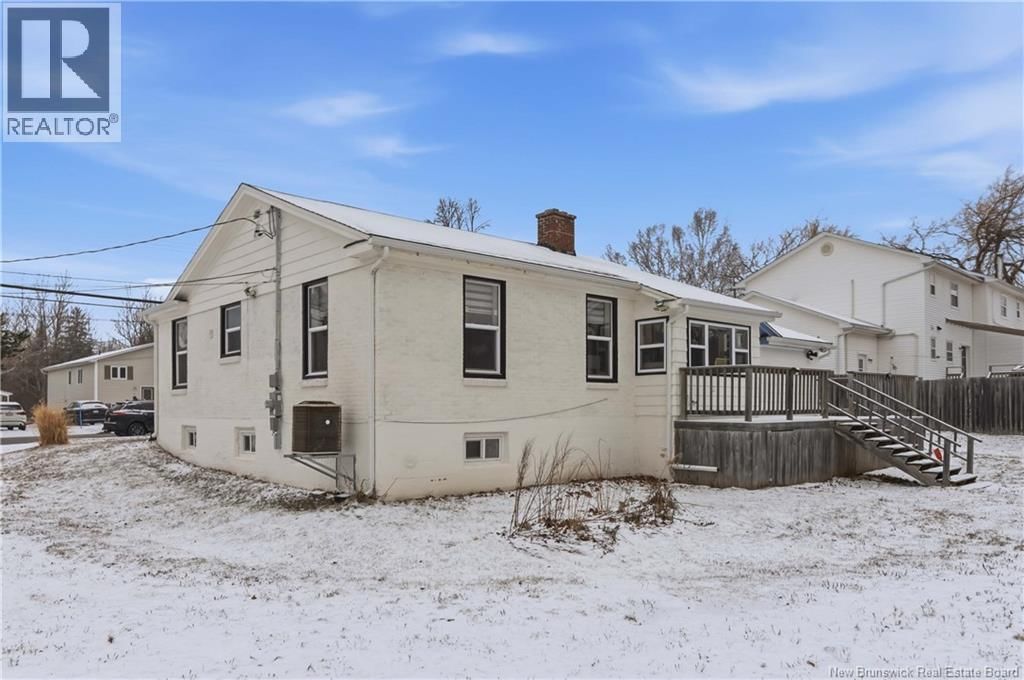 21 KENMORE DRIVE Image 5