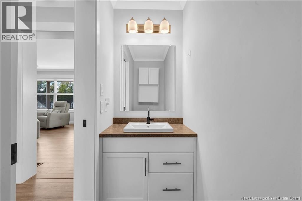 34 MCKINNON Image 24