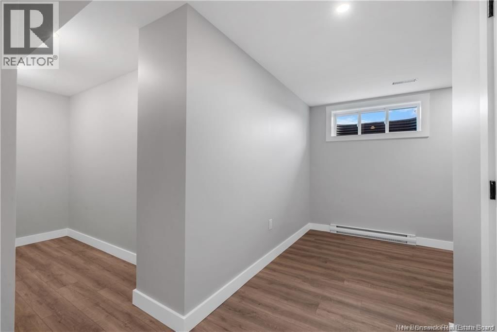 34 MCKINNON Image 29