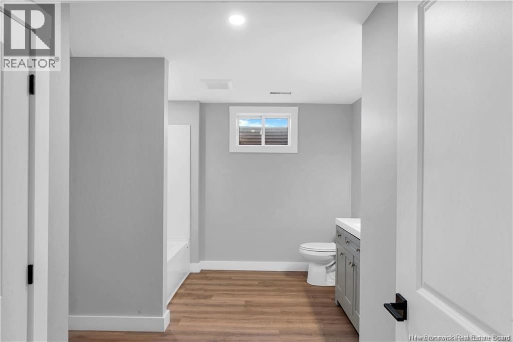 34 MCKINNON Image 33