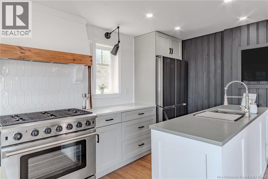 396 POINT ROAD Image 12