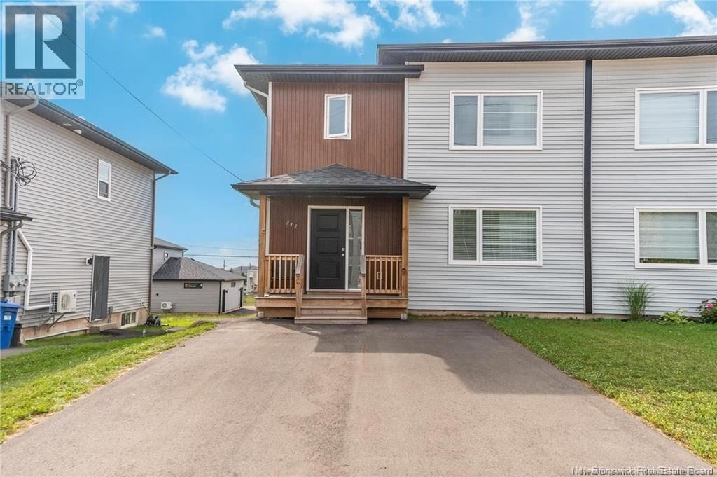 245 Lorette, Dieppe, New Brunswick E1A 8M4
