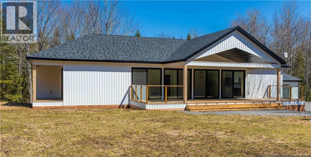 175 Robertson Road, Lakeside, New Brunswick E5N 7K8