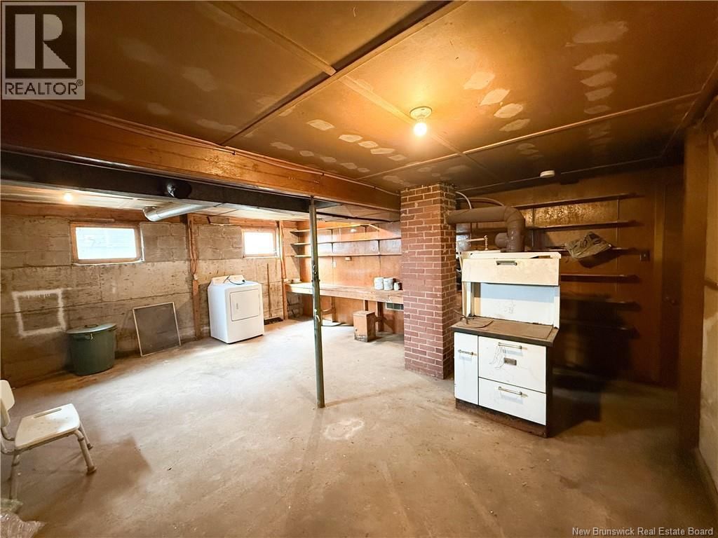 242 MAPLE AVENUE Image 29