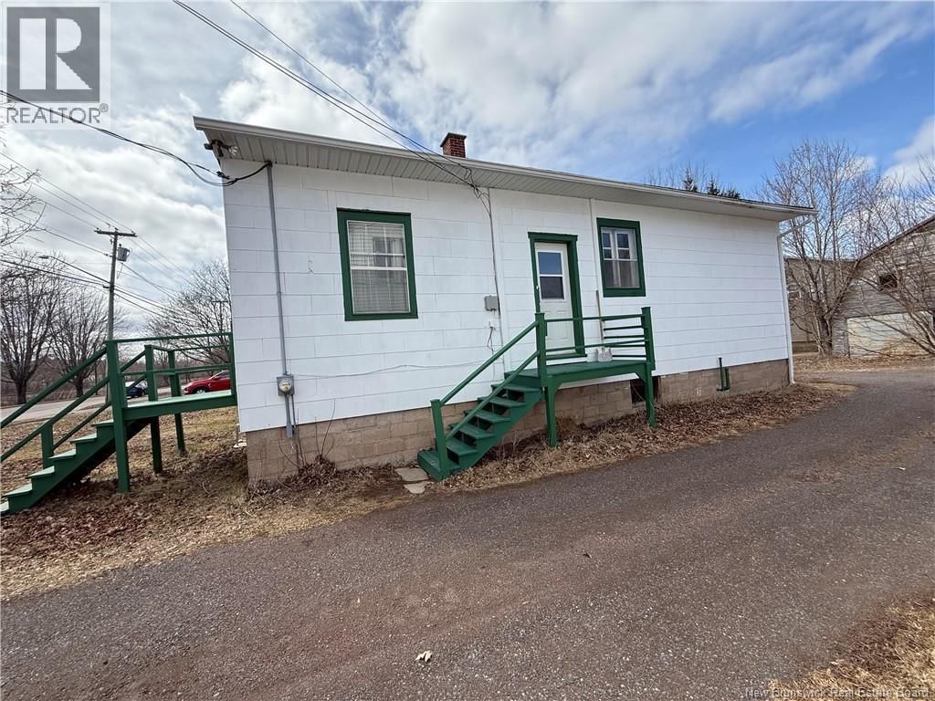 242 MAPLE AVENUE Image 7