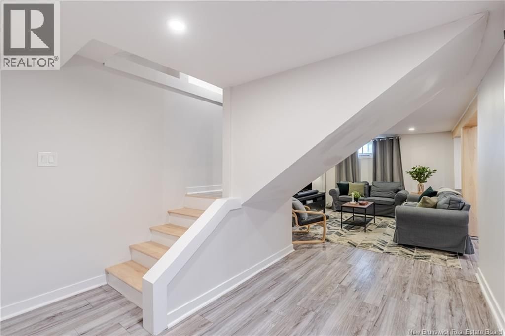 107 TEAK DRIVE Image 26