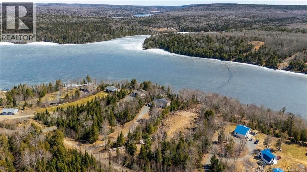 92-6 CARL AVENUE Image 2