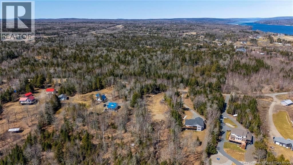 92-6 CARL AVENUE Image 6