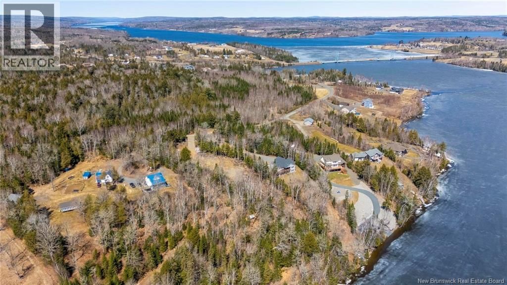 92-6 CARL AVENUE Image 8