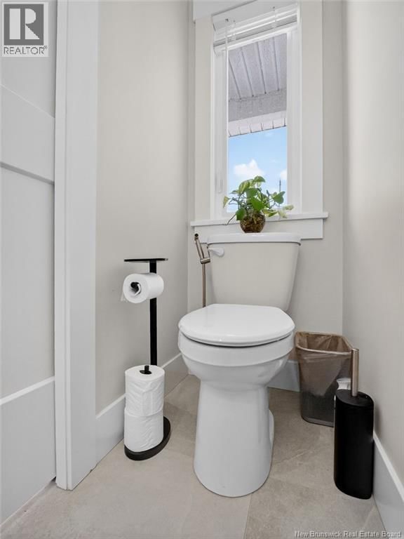 88 MACINTOSH BOULEVARD Image 20