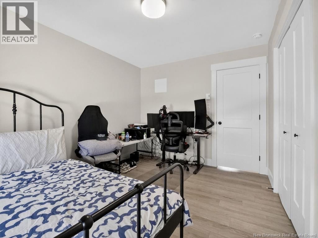 88 MACINTOSH BOULEVARD Image 27