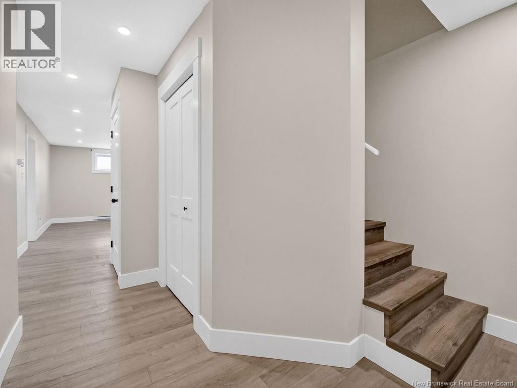 88 MACINTOSH BOULEVARD Image 34