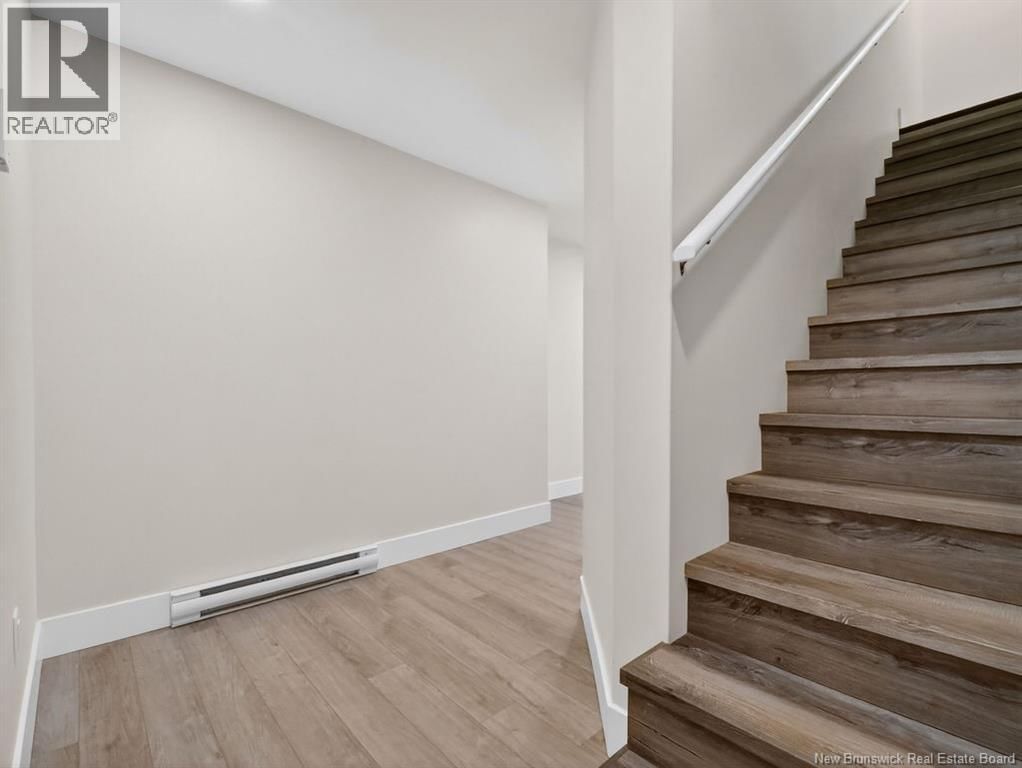 88 MACINTOSH BOULEVARD Image 44