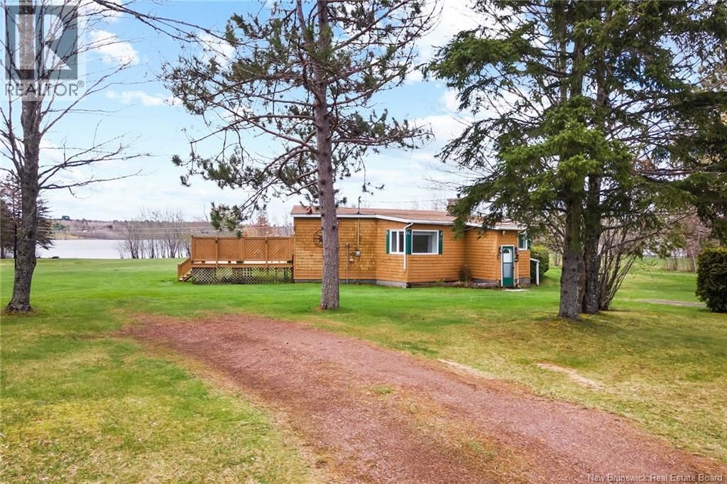 1520 Cox Point Road, Cumberland Bay, New Brunswick E4A 2Z7