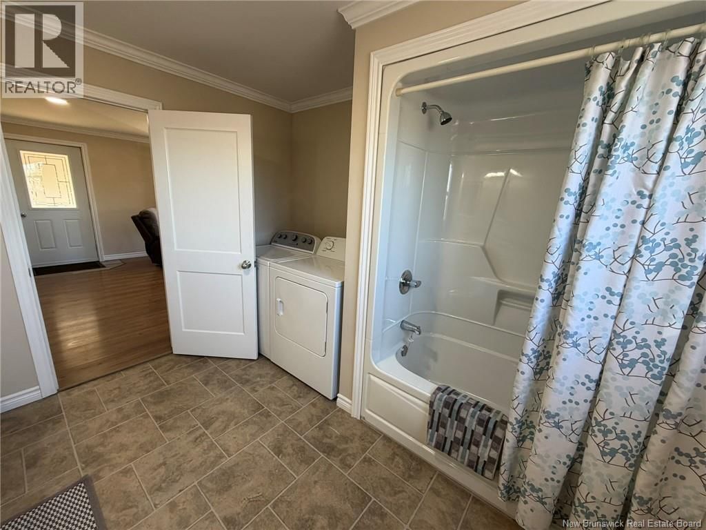 2281 103 ROUTE Image 10